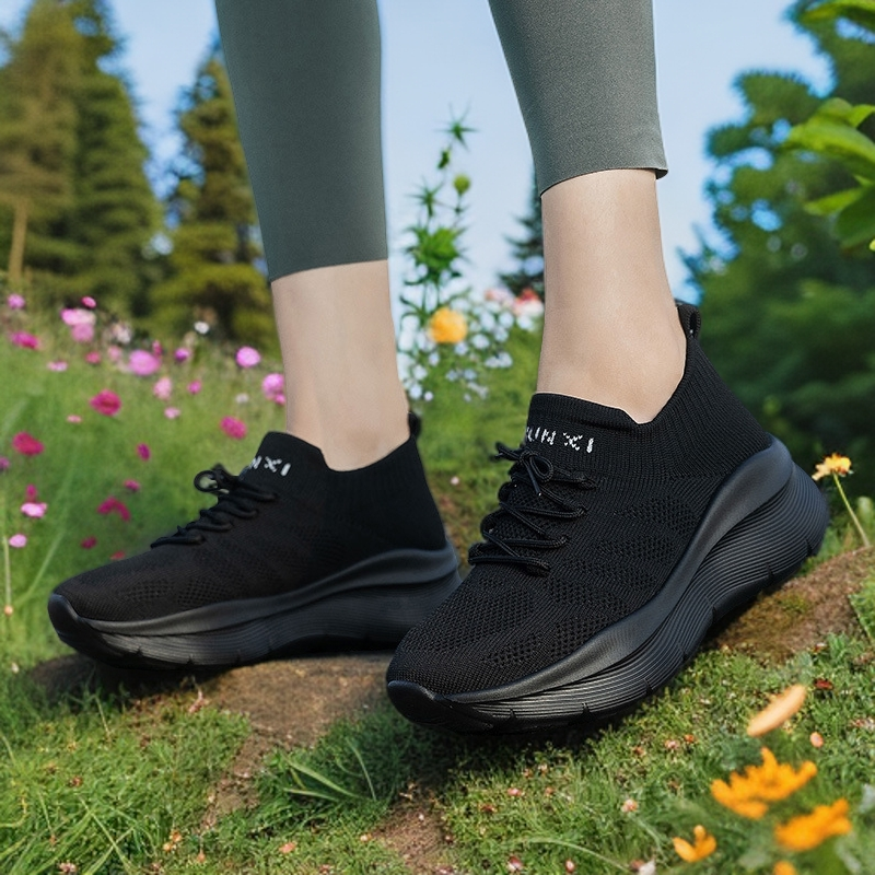 情侣款运动舞蹈鞋 飞织透气休闲运动鞋 运动广场跳舞袜子鞋