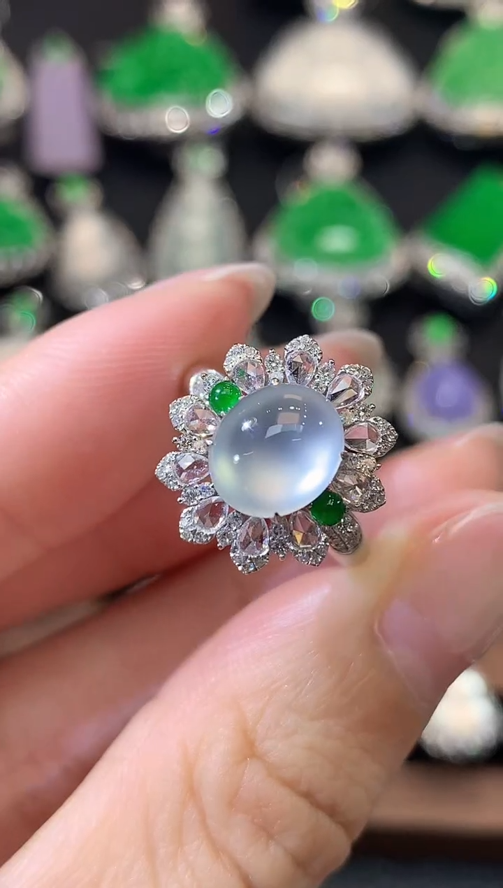 18K金镶嵌戒指翡翠D43