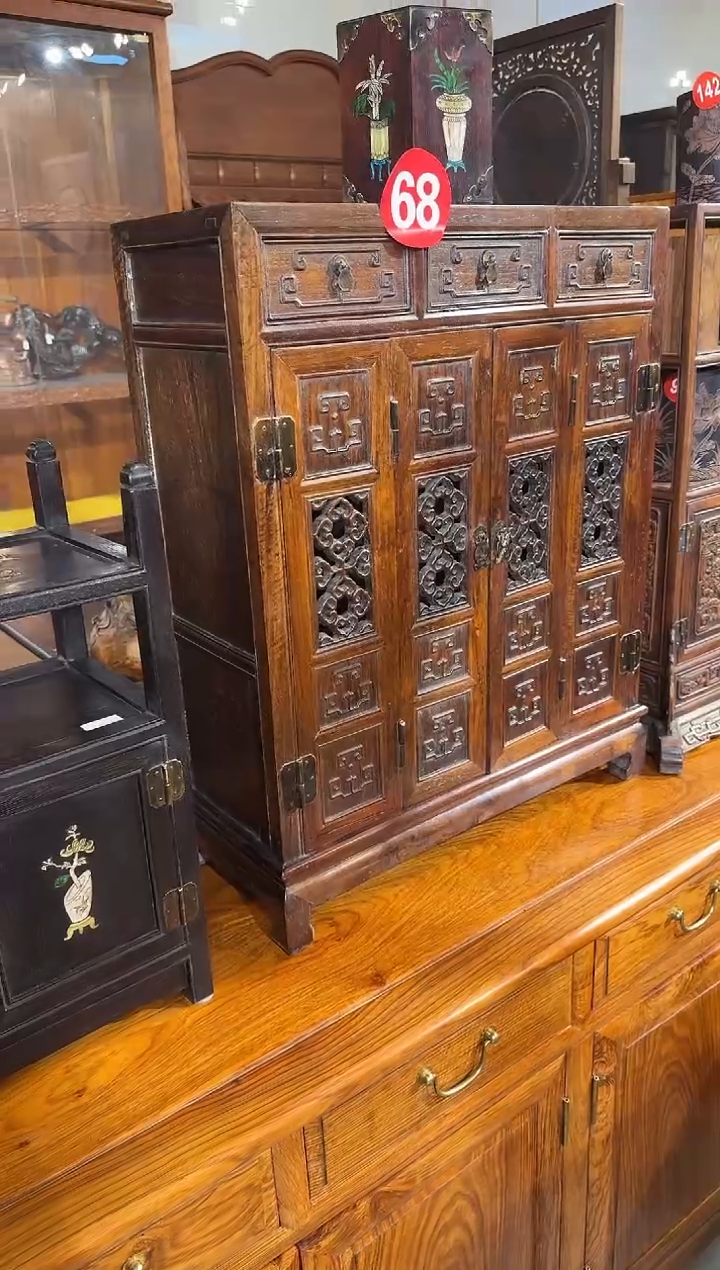 【闪购商品】木木艺缅花三抽屉雕刻柜子1980.888