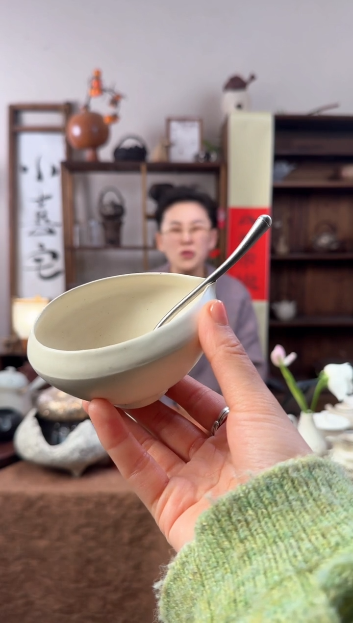 【闪购商品】@@喜朵朵小嘴碗ZH000301