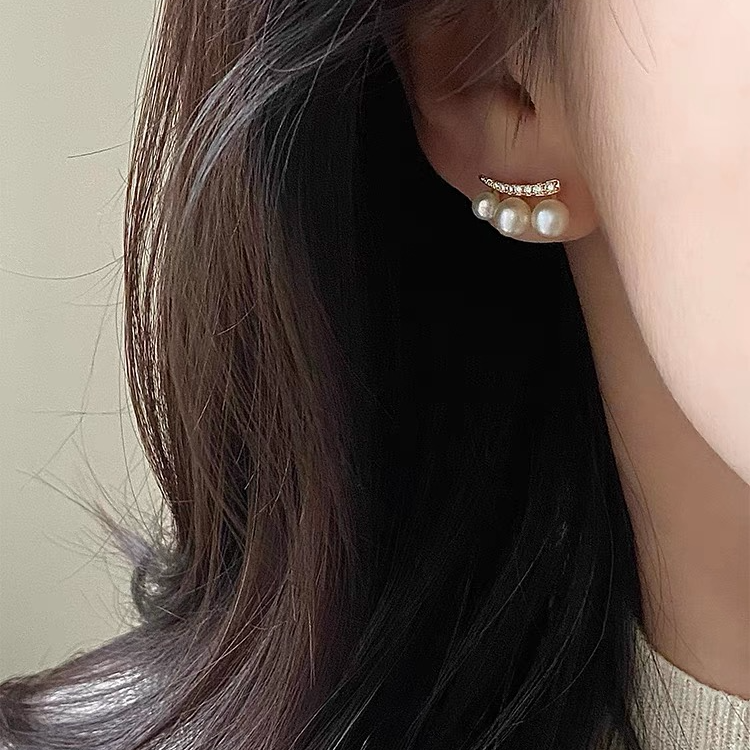 925银合成锆石耳饰 法式珍珠耳钉女ins小饰品925银防过敏高级百搭