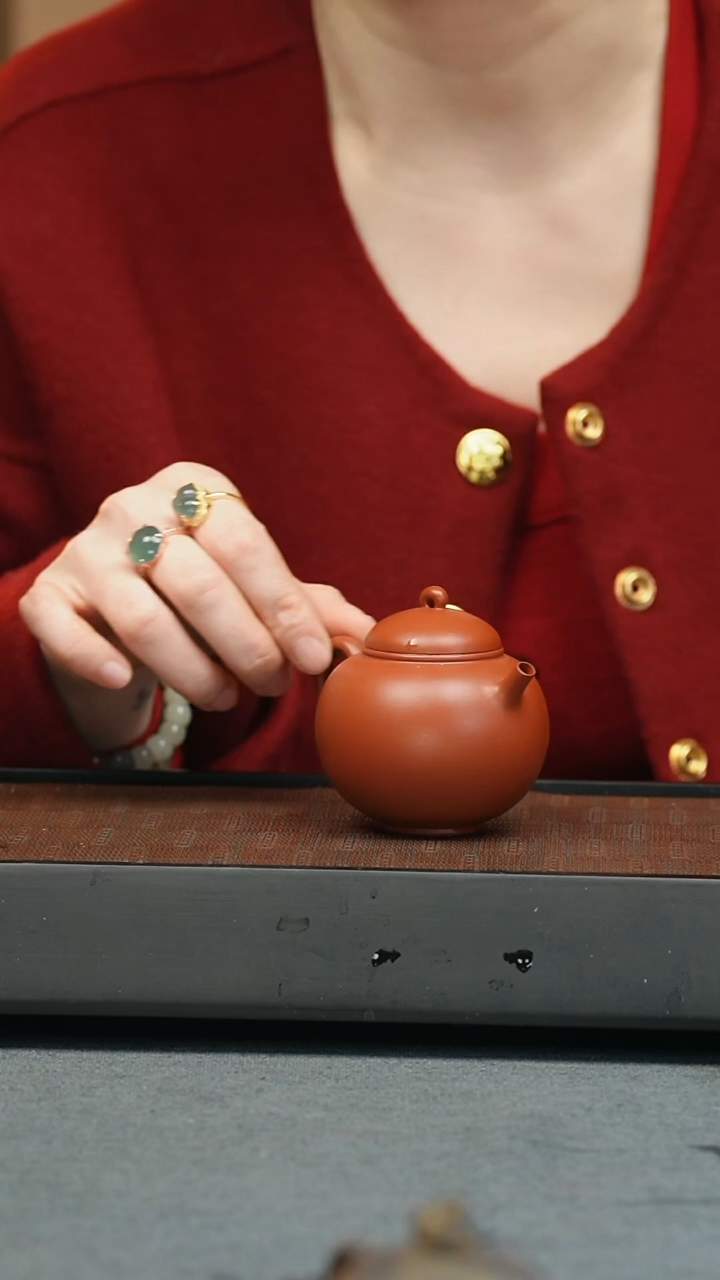 【闪购商品】紫砂茶壶五堂 拳毛騧
