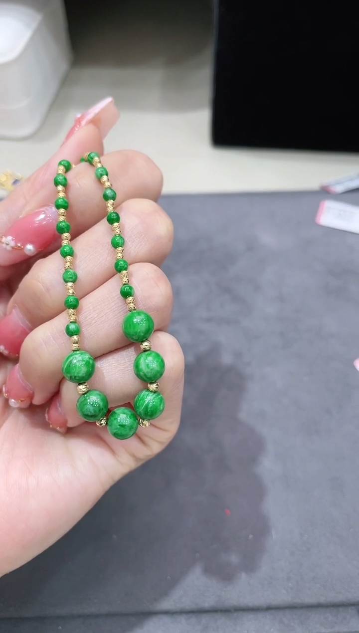 【闪购商品】翡翠颈饰18K金镶嵌·