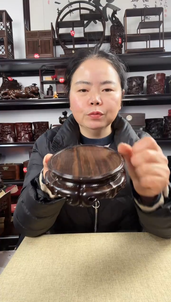 木整2老李红木工艺品