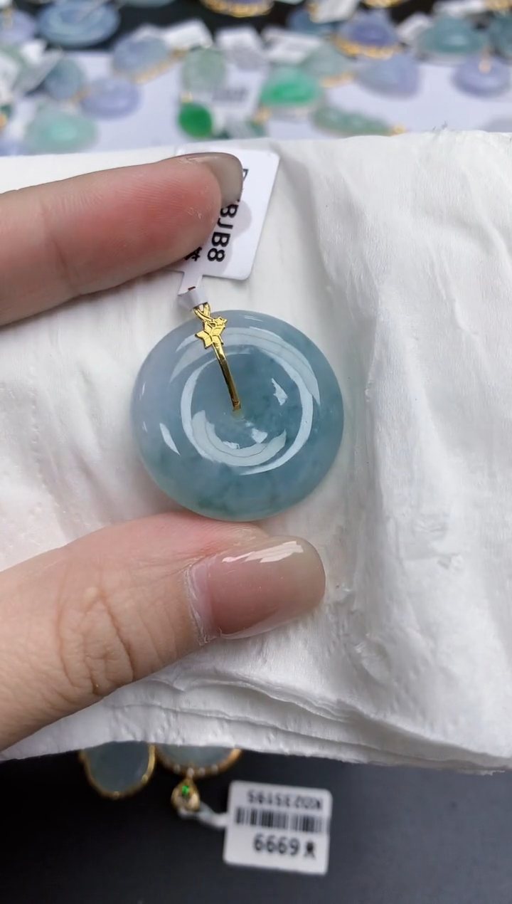 【闪购商品】翡翠颈饰18K金镶嵌天然缅甸翡翠A货