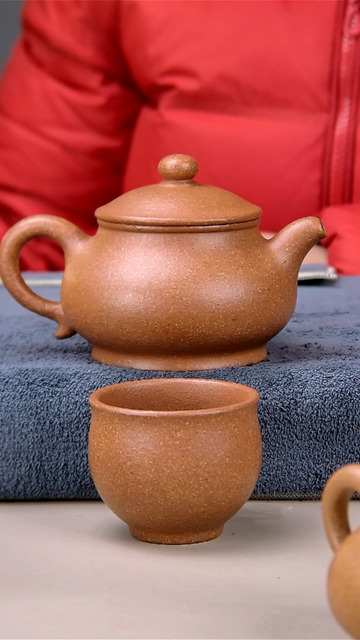 【闪购商品】紫砂茶壶230/240红降坡中潘 