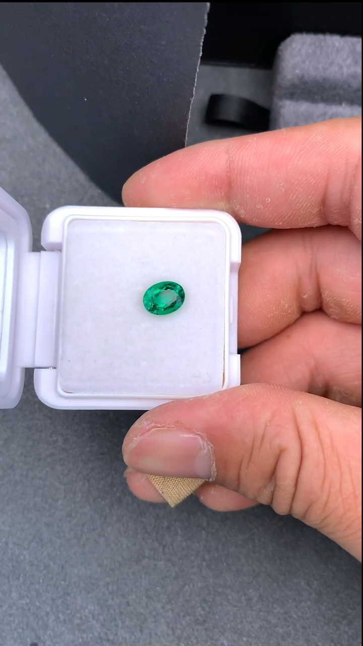 【闪购商品】祖母绿裸石未镶嵌1.27克拉