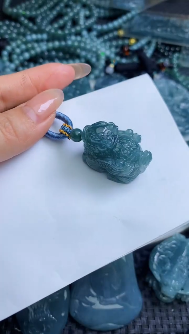 【闪购商品】翡翠颈饰未镶嵌111111111