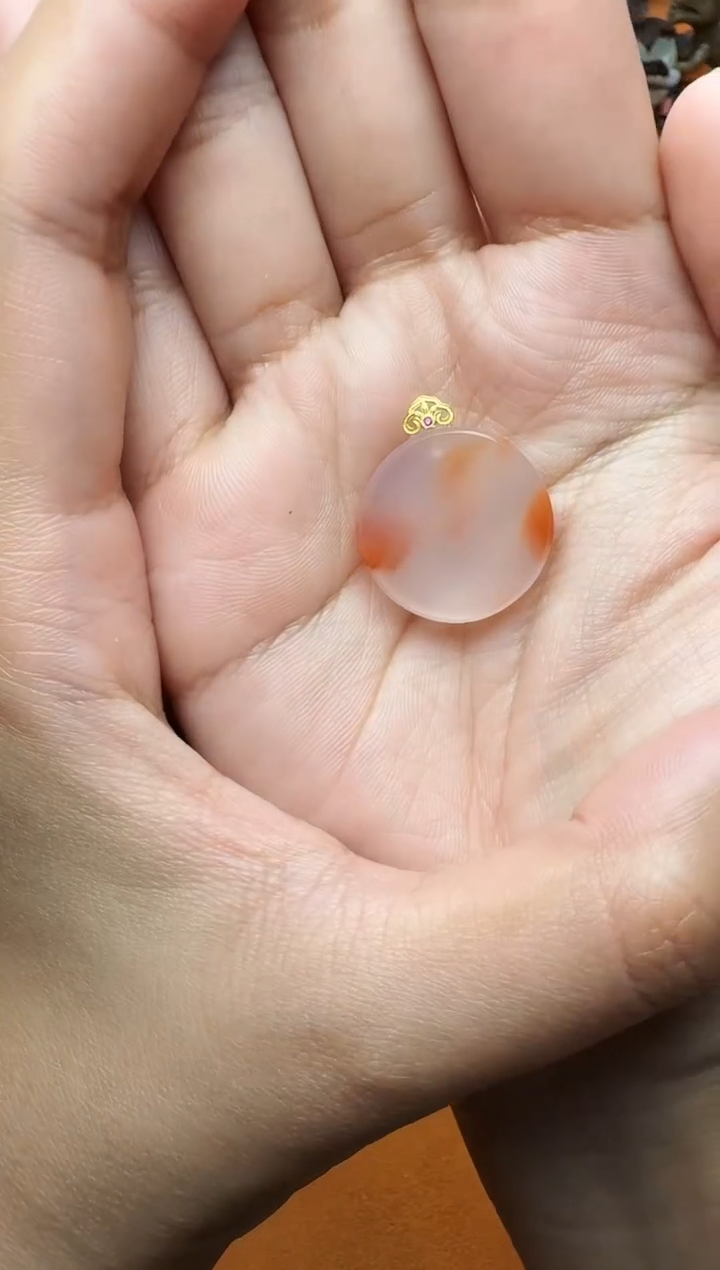 【闪购商品】南红玛瑙颈饰18K金镶嵌圆牌03