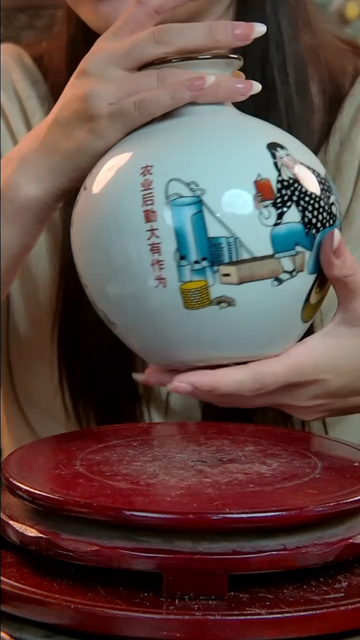 摆件景德镇陶瓷瓶子