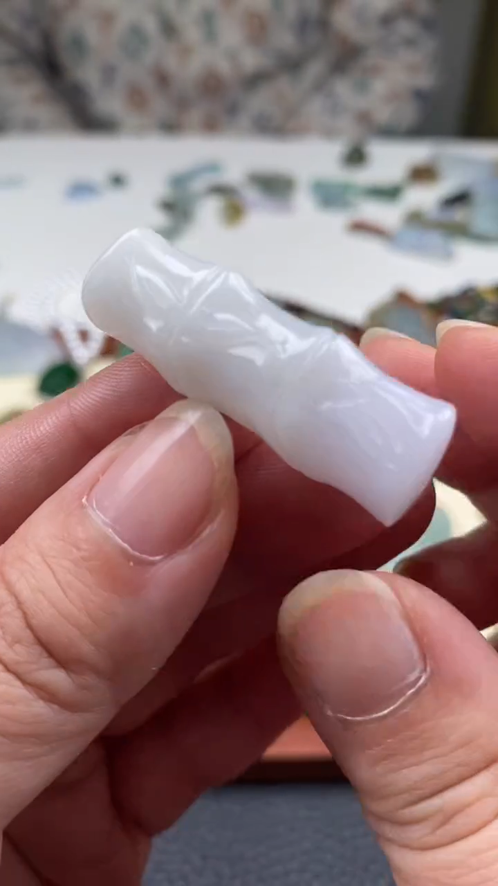 【闪购商品】翡翠挂件未镶嵌竹节