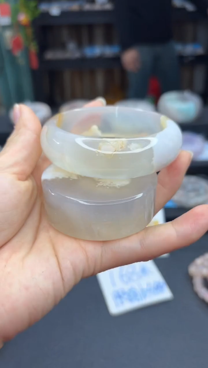 【闪购商品】石英质玉手镯未镶嵌2278（58圈赠送镯心）
