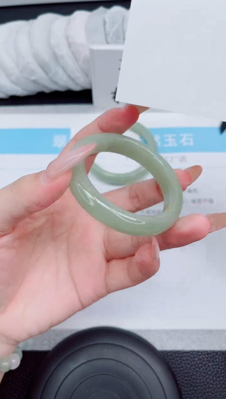 石英质玉手镯未镶嵌178-49.8