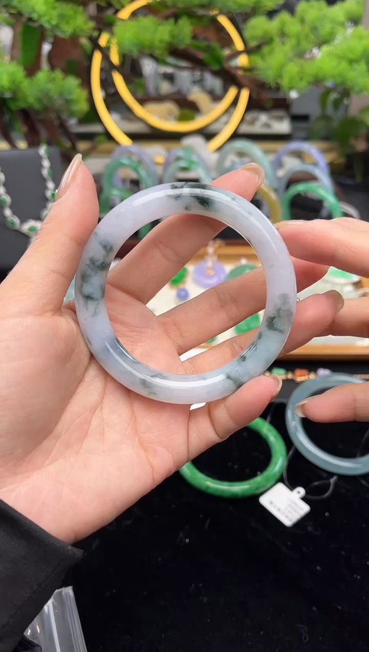 未镶嵌手镯翡翠手镯