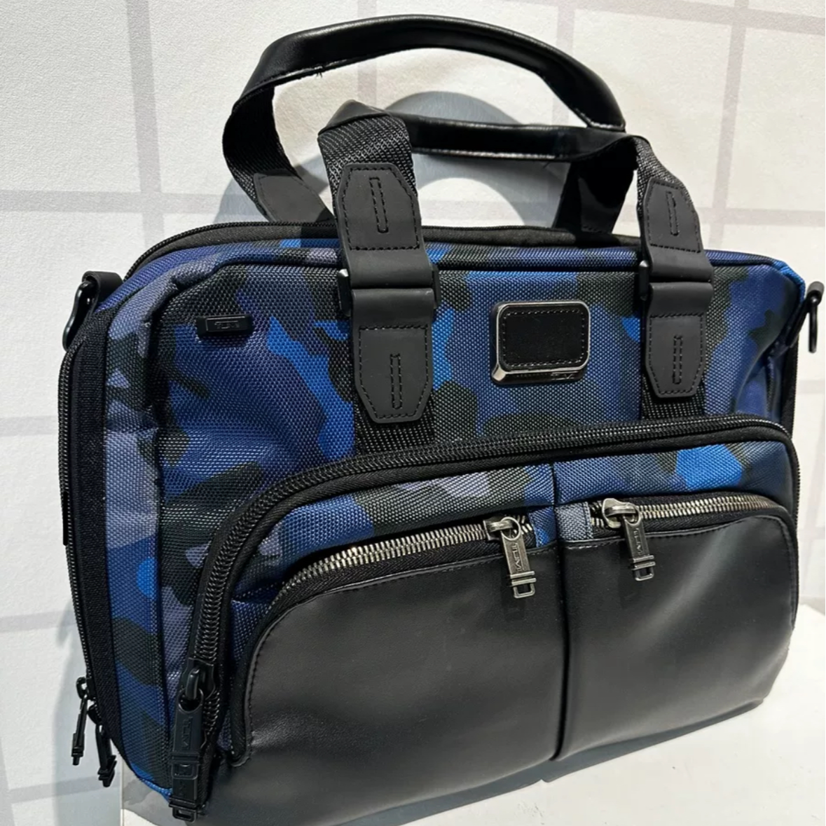 99新 其他 99新 大牌男士休闲商务旅行包未使用标品#QT267