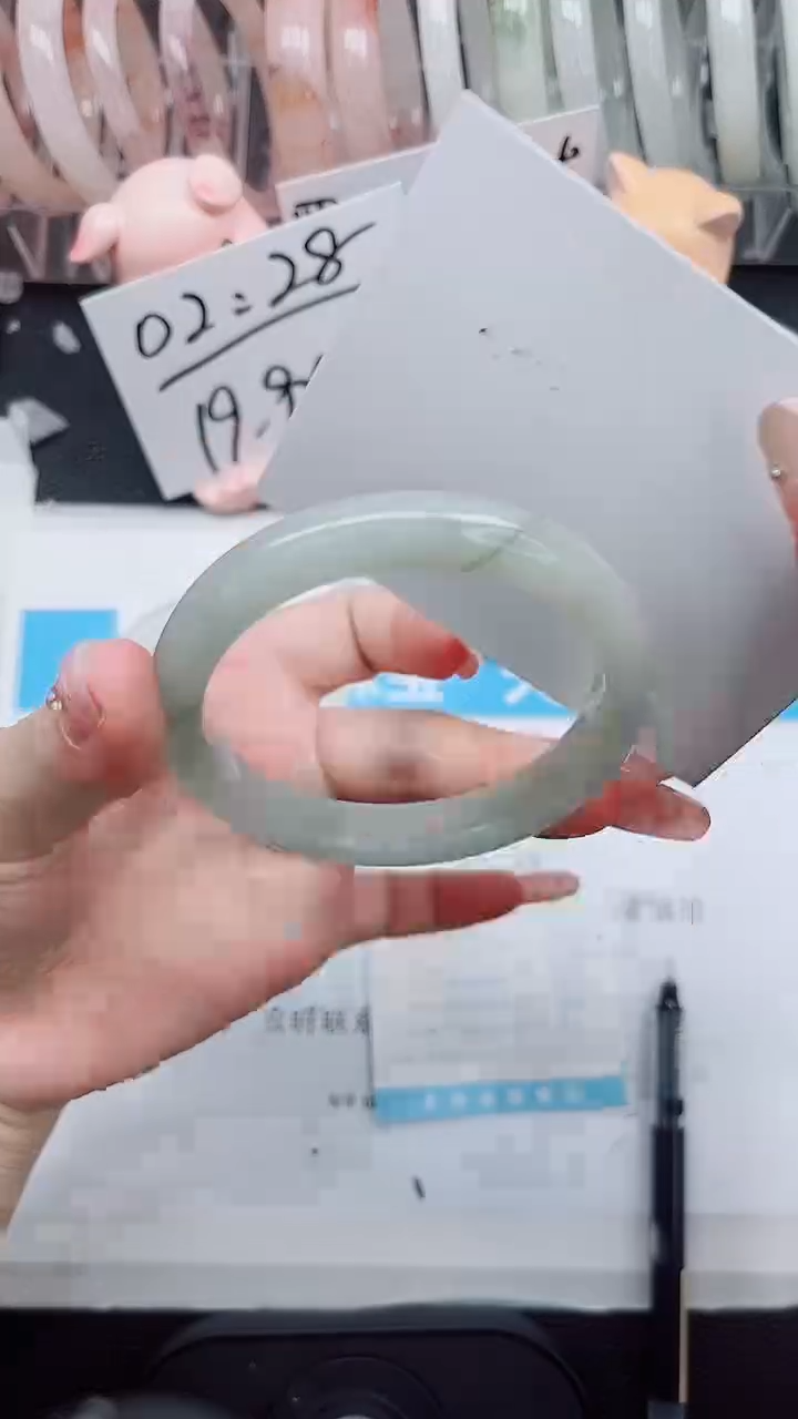 【闪购商品】石英质玉手镯未镶嵌276-58.2