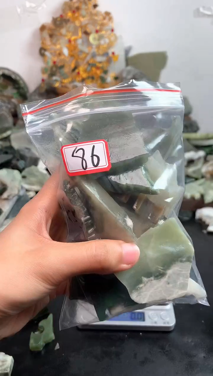 未镶嵌和田玉摆件86