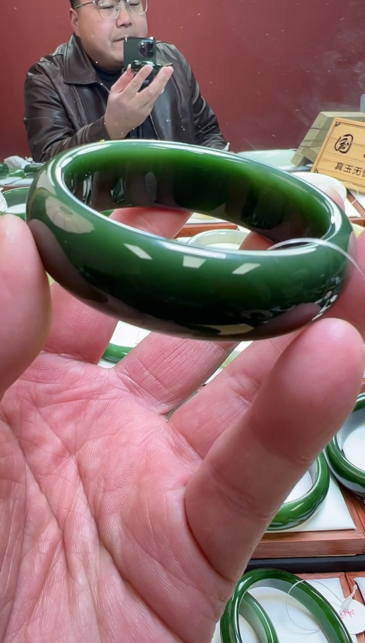 【闪购商品】和田玉手镯未镶嵌和田玉 手镯 未镶嵌