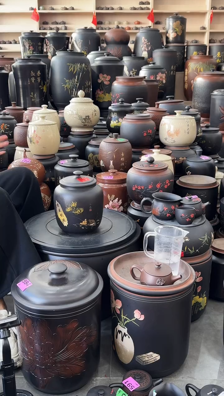 罐瑕疵茶叶罐  彩填冬瓜  105
