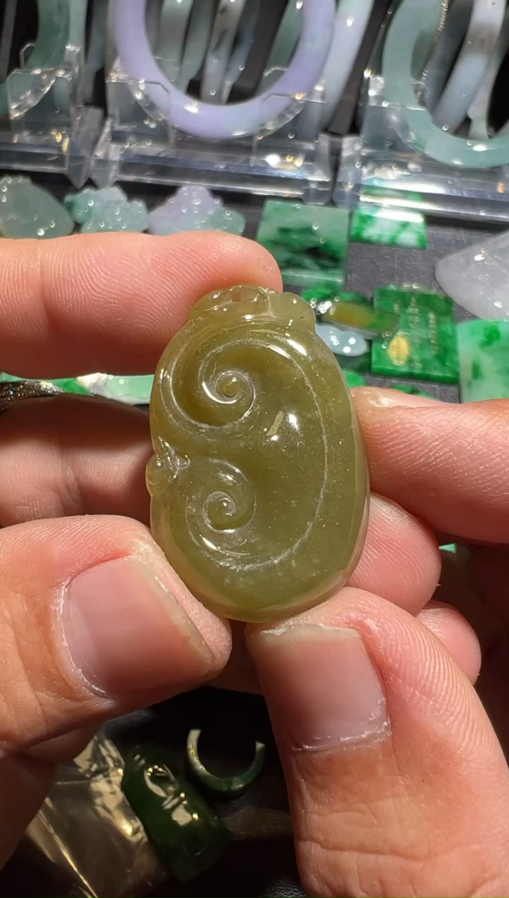 颈饰未镶嵌翡翠翡翠如意