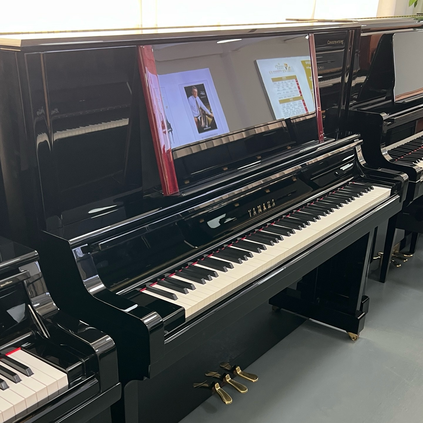 YC131EX 音乐学院系列 专业级钢琴