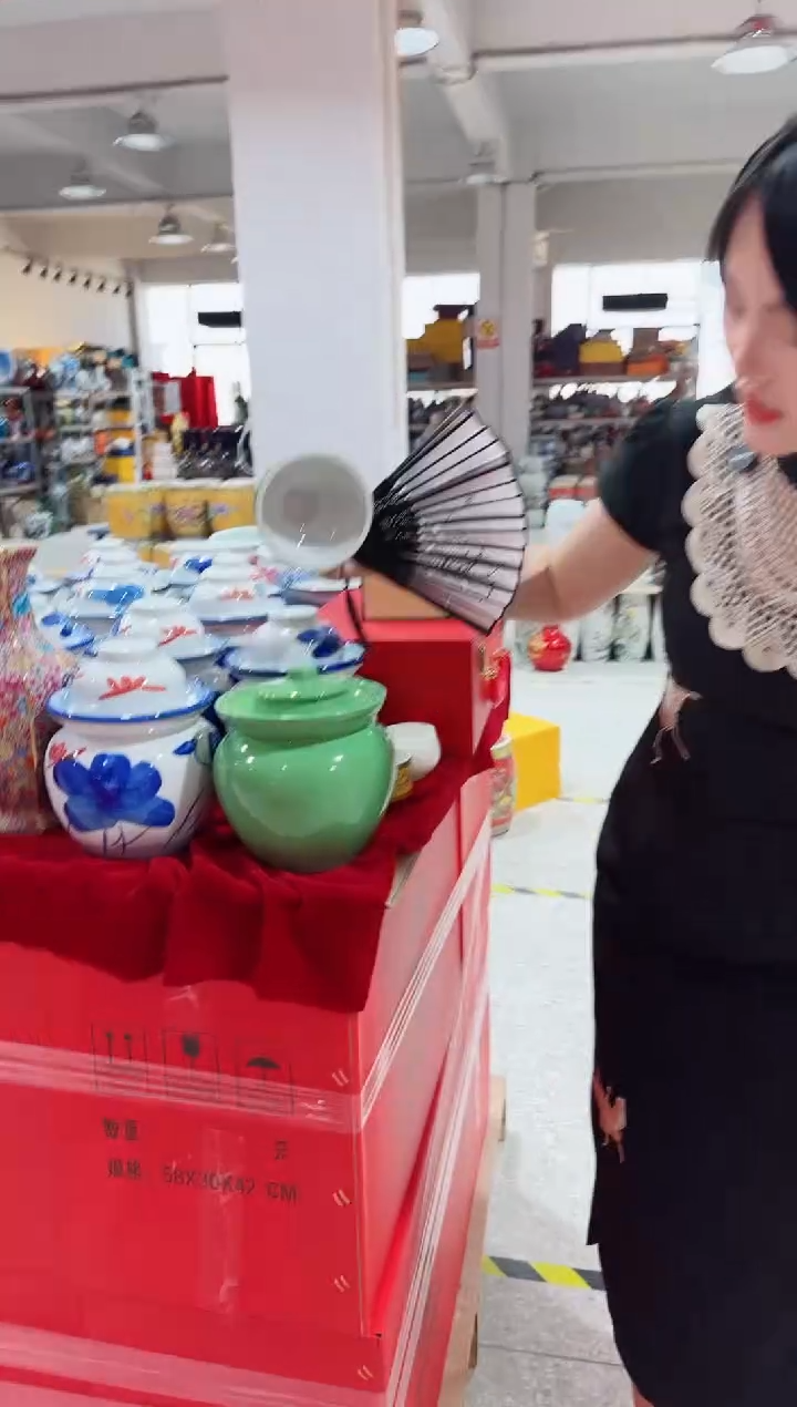 摆件景德镇陶瓷泡菜坛