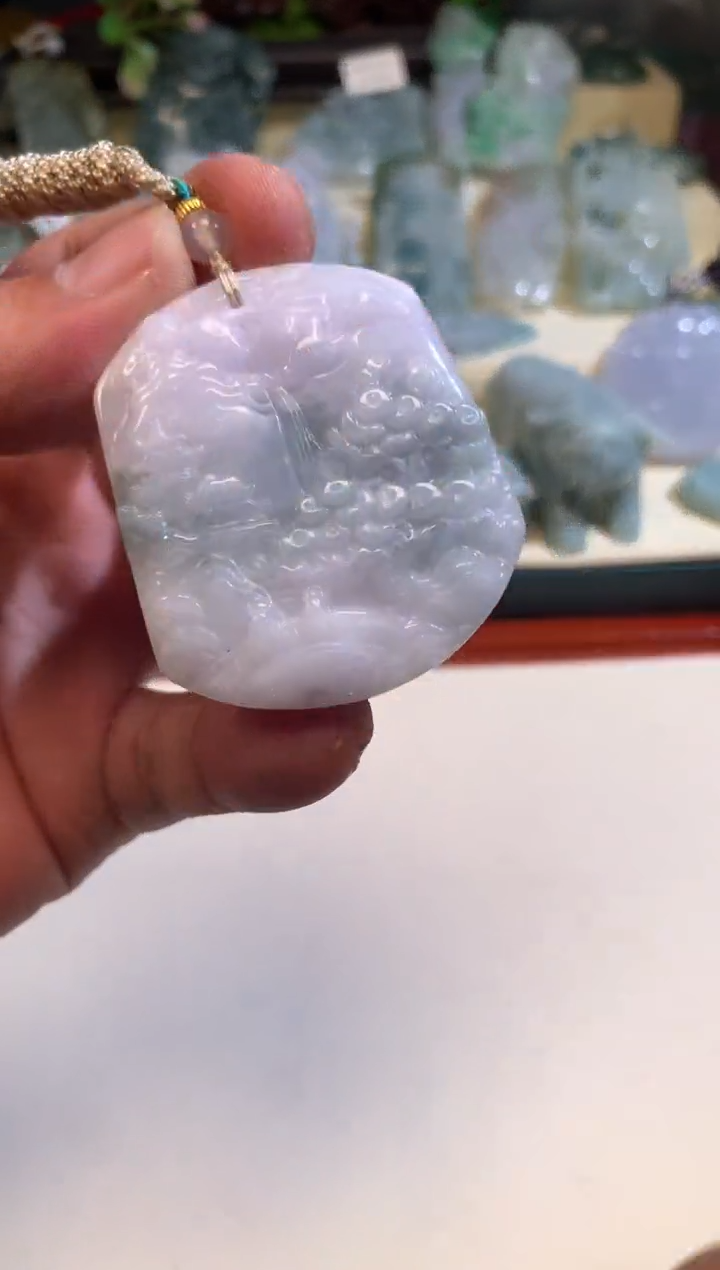 翡翠未镶嵌颈饰4/21/073