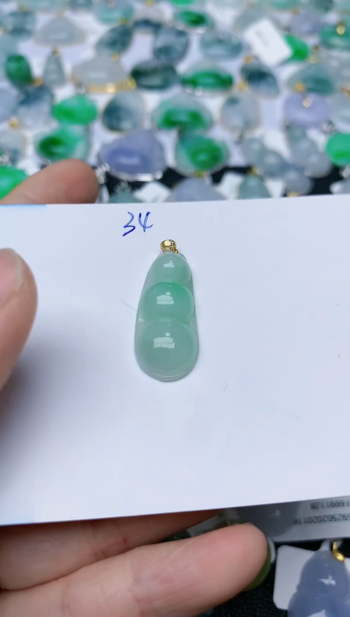 【闪购商品】翡翠颈饰18K金镶嵌天然翡翠A货    