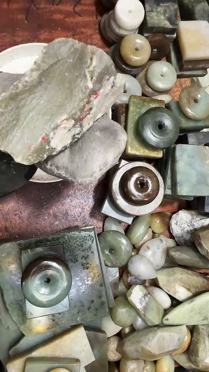 未镶嵌和田玉珠宝半成品1