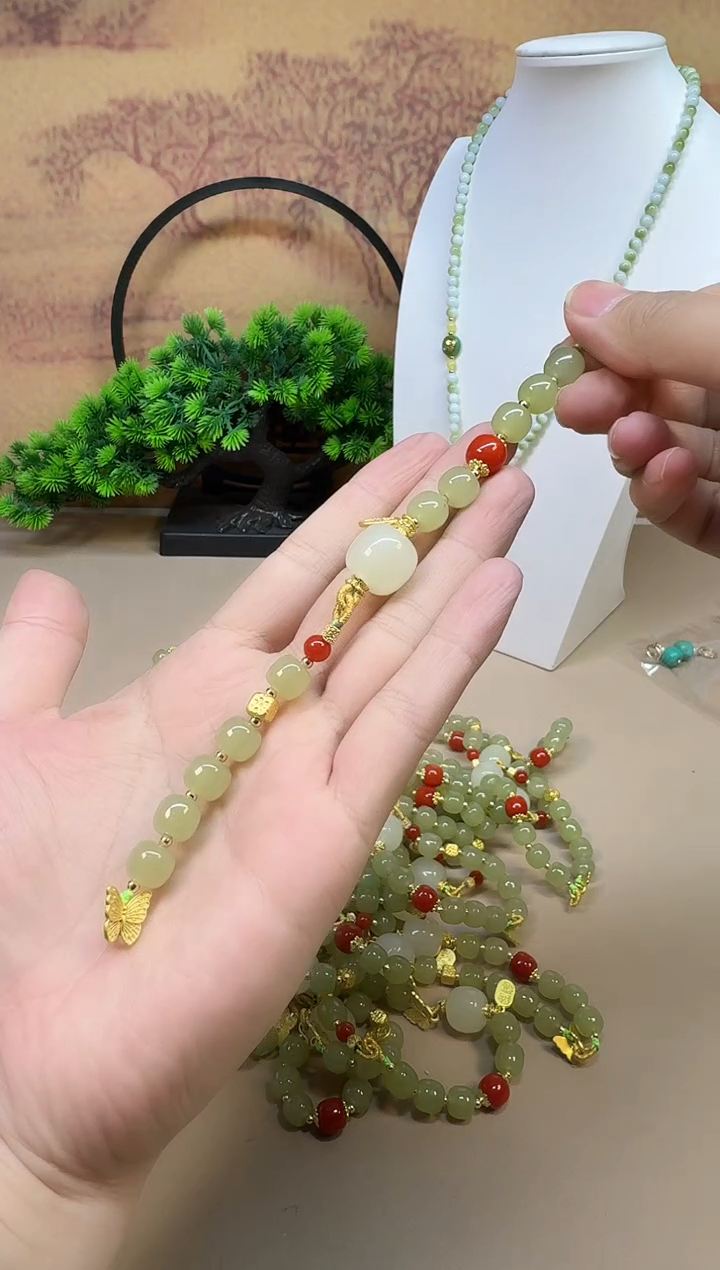 颈饰14K金镶嵌和田玉A179 