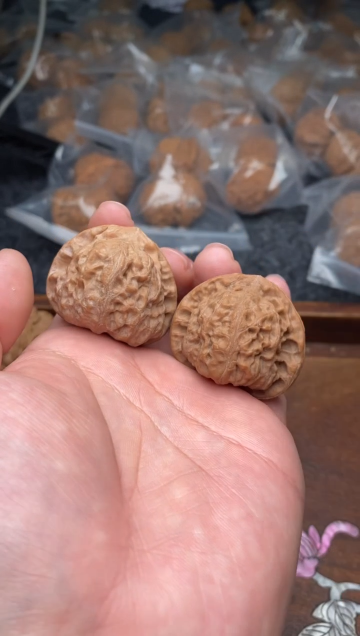 【闪购商品】文玩核桃把件G65号35尺门头沟