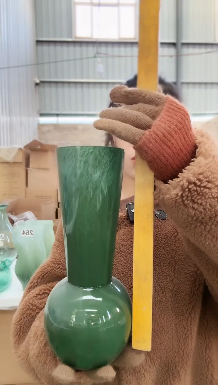 644直播玻璃花瓶