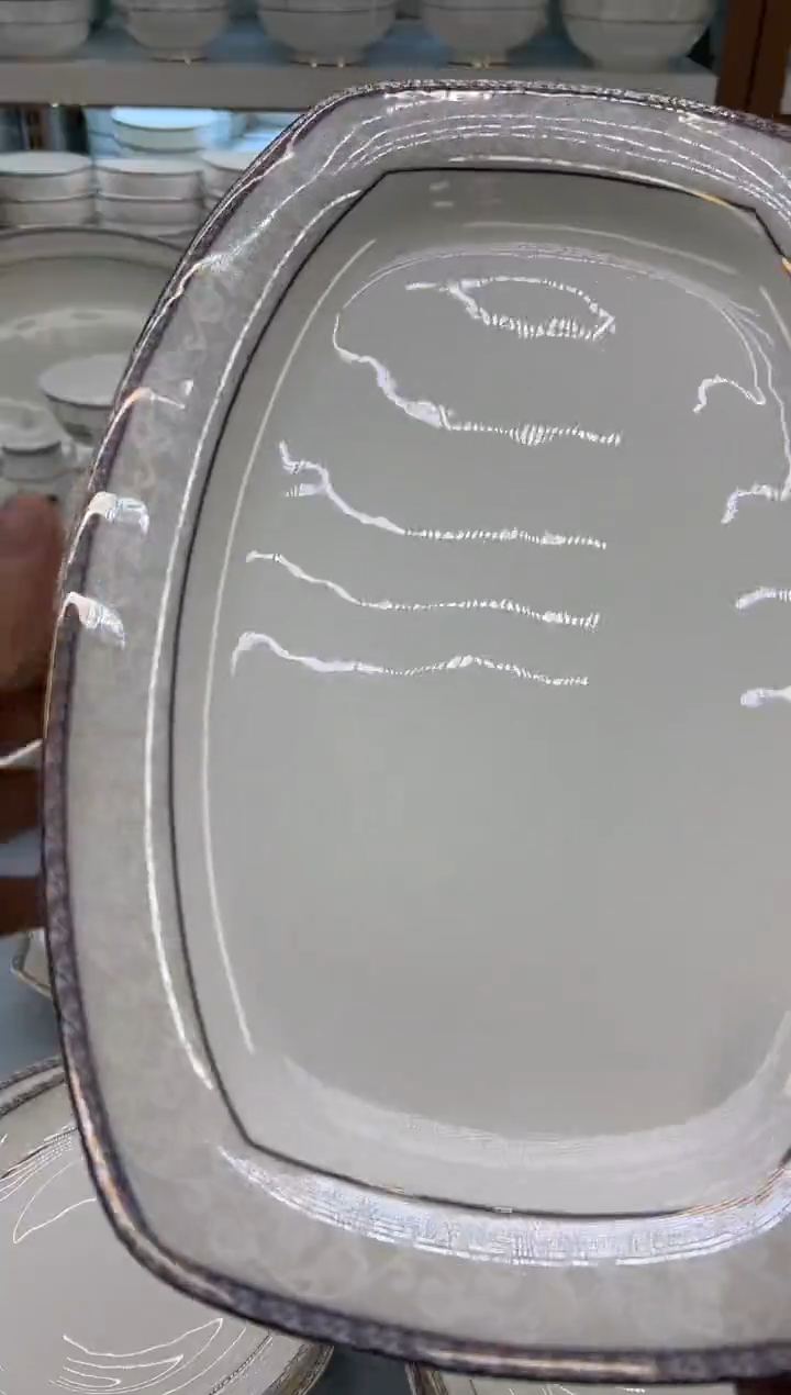 骨瓷 玲珑12方鱼1个