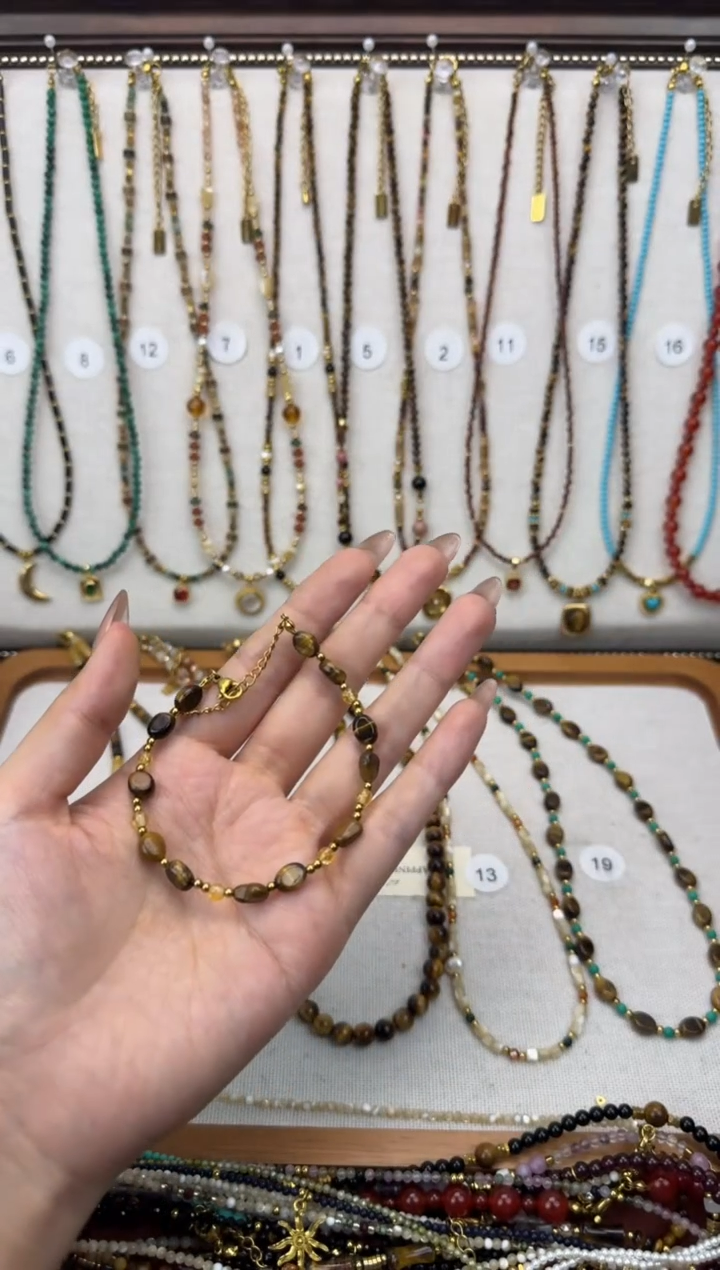 项链钛钢石英质玉手链