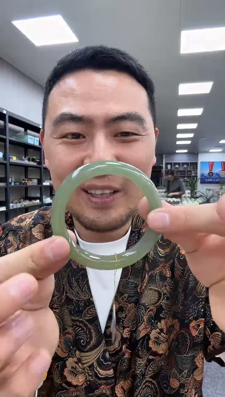 【闪购商品】和田玉手镯未镶嵌61  718