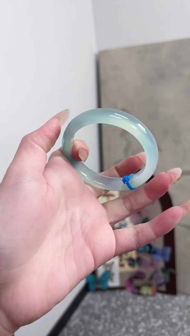 【闪购商品】玛瑙/玉髓手镯未镶嵌53-54圈