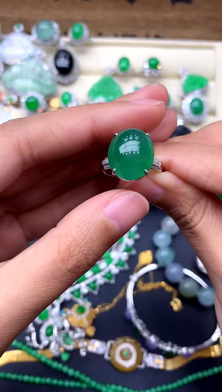 【闪购商品】翡翠戒指18K金镶嵌352-中国好珍宝