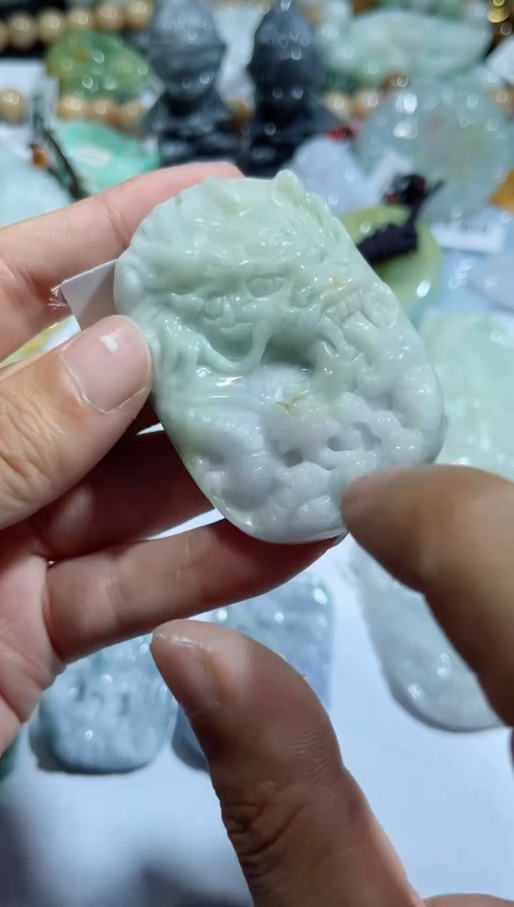 【闪购商品】翡翠颈饰未镶嵌00005878