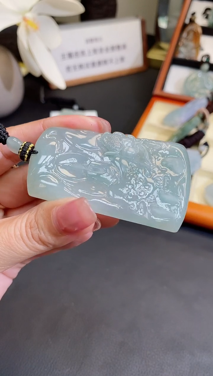 翡翠未镶嵌颈饰缅甸天然翡翠