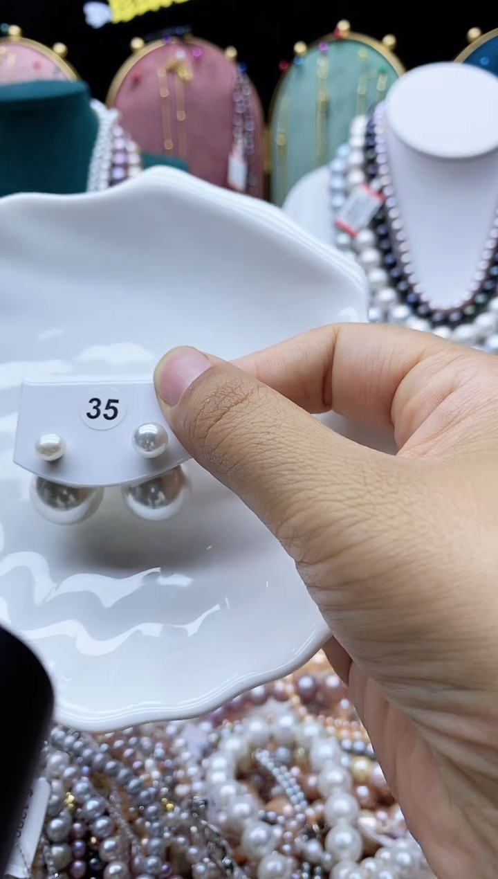 未镶嵌淡水珍珠耳饰贝珠耳饰