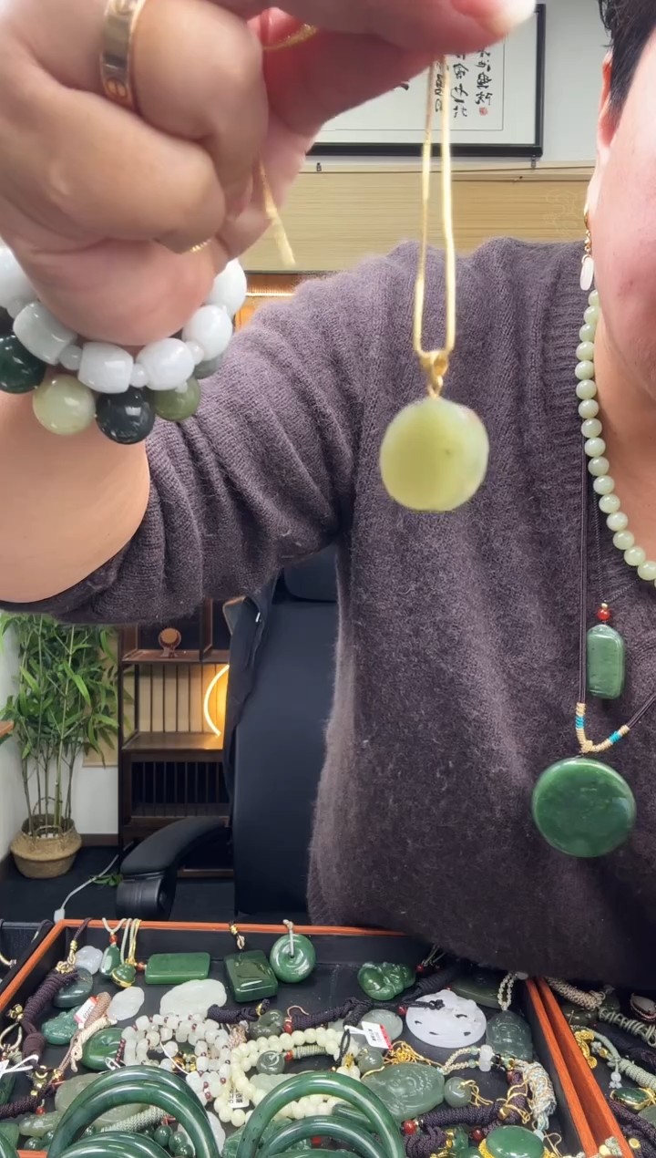 颈饰未镶嵌和田玉多样性发一  1052