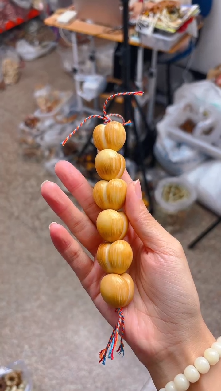 吊坠菩提根/象牙果黄色屁桃棒棒糖
