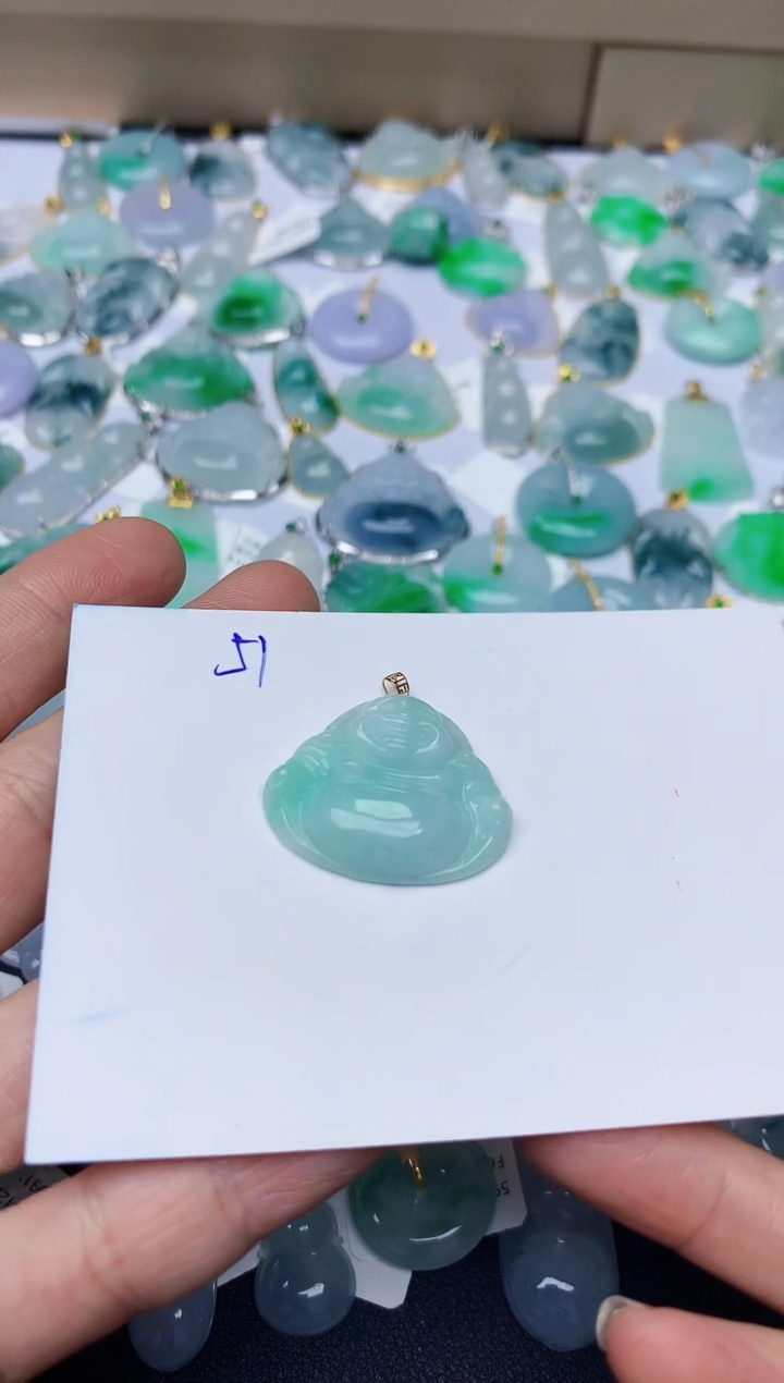 【闪购商品】翡翠颈饰18K金镶嵌天然翡翠A货   