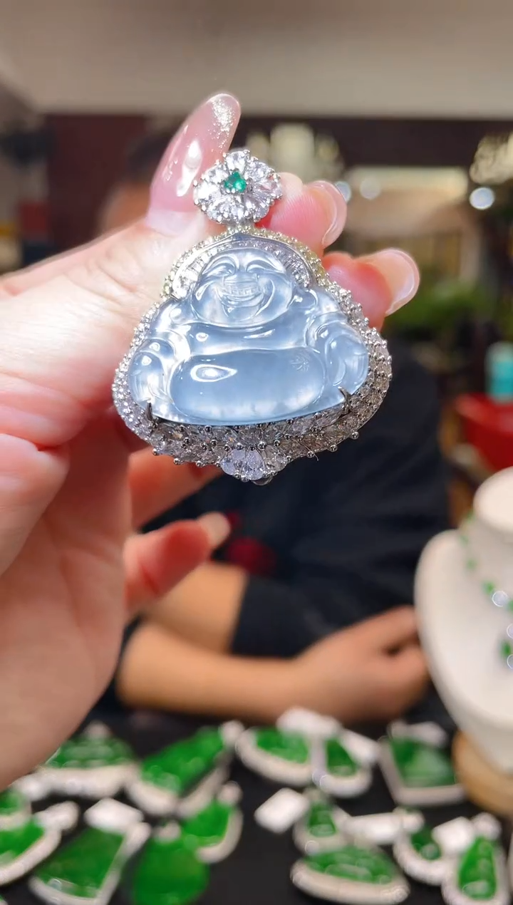 【闪购商品】翡翠吊坠(不含链)未镶嵌多样性发其一