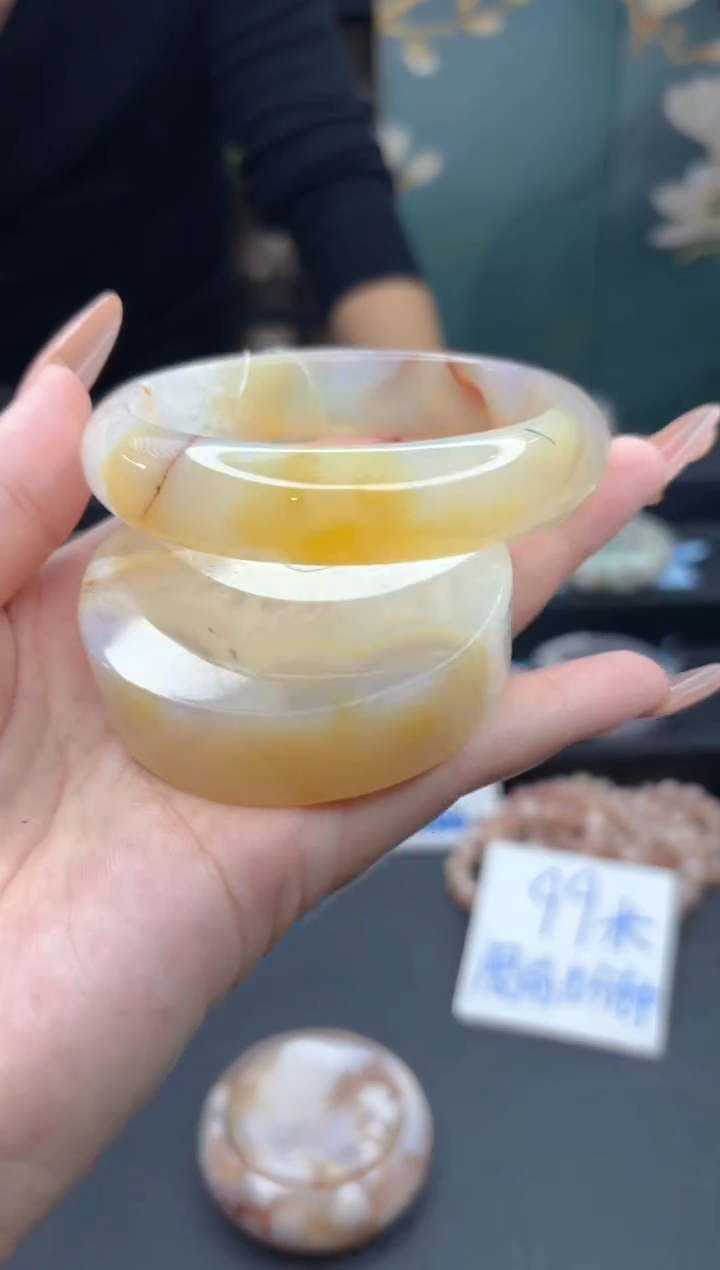 【闪购商品】石英质玉手镯未镶嵌2229（63圈赠送镯心）