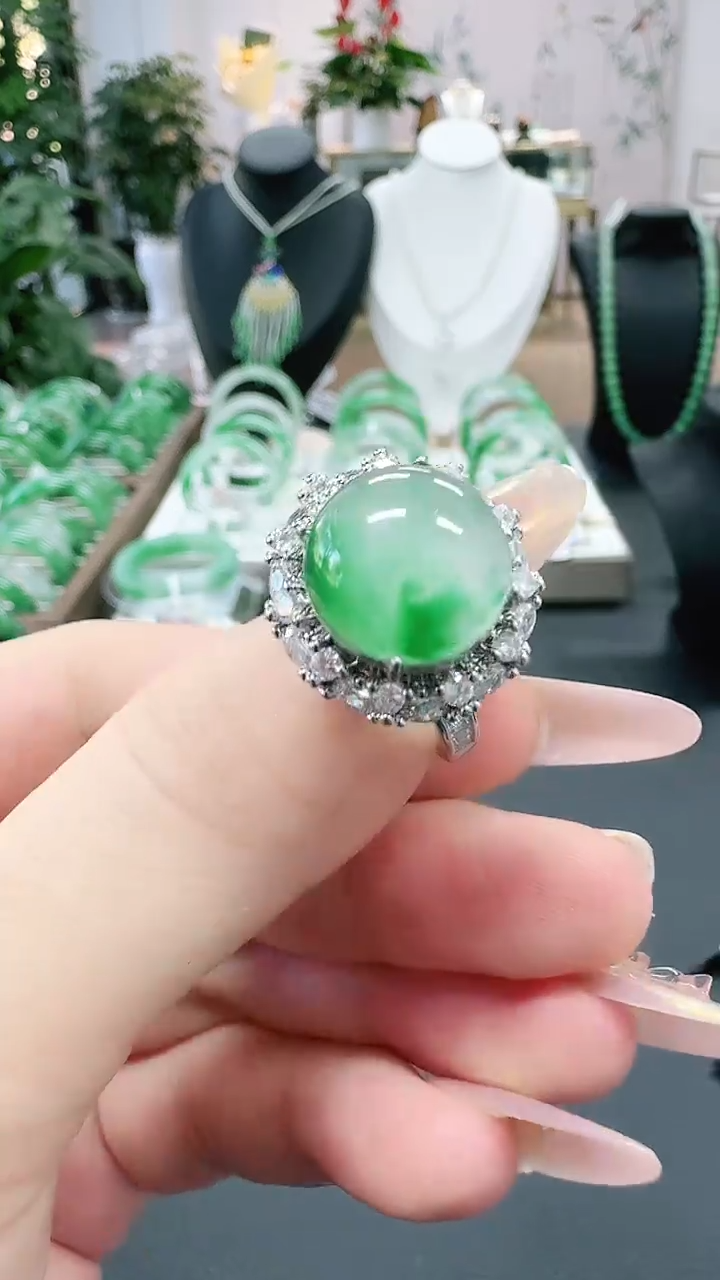 未镶嵌1石英质玉（非洲翠）/7187