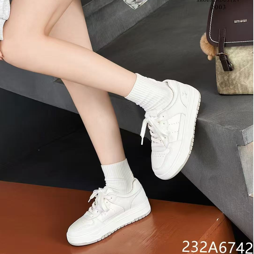 232a6742网红百搭真皮轻便小白鞋时尚