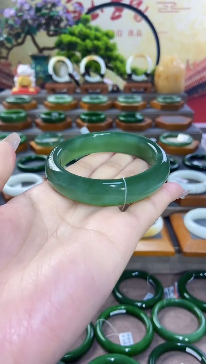 【闪购商品】和田玉手镯未镶嵌碧玉猫眼手镯