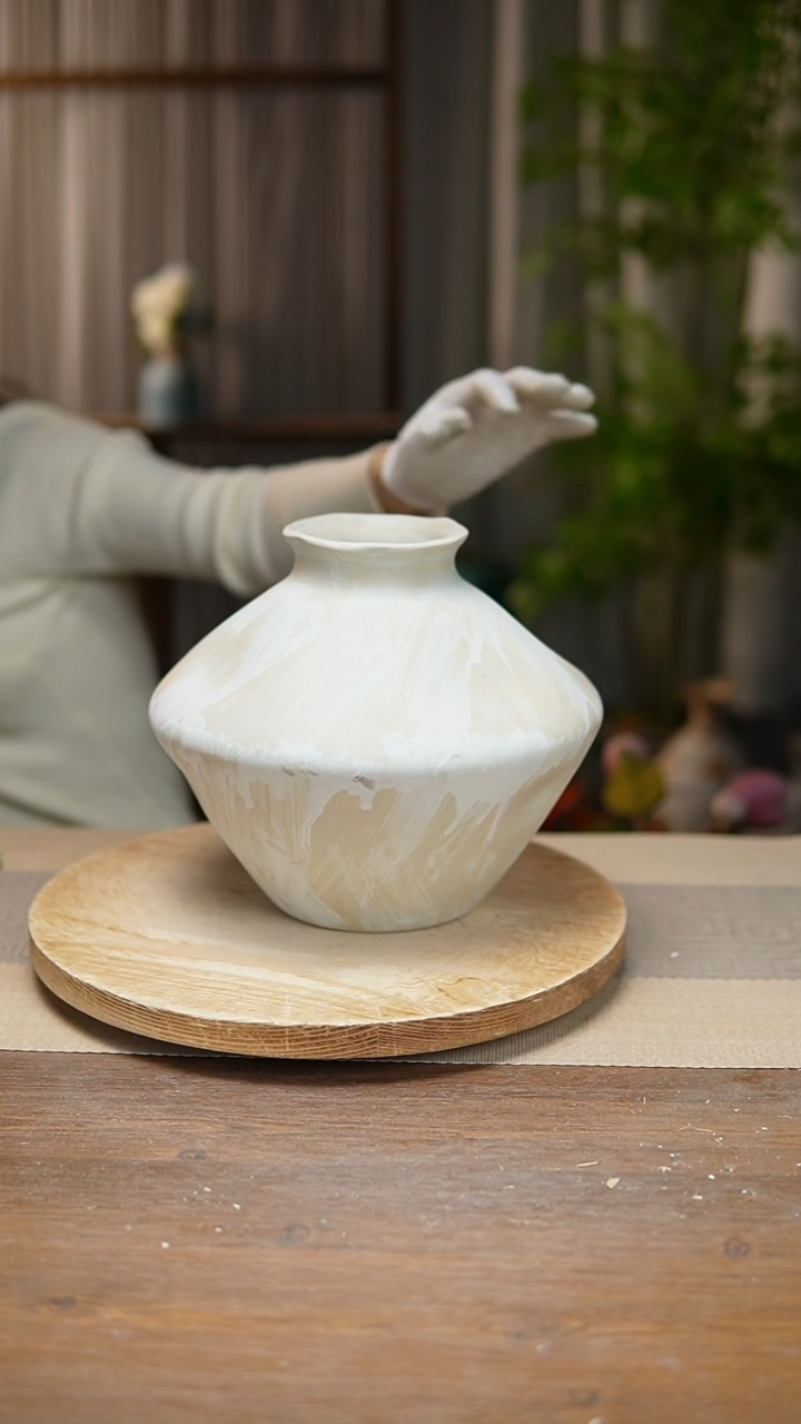 【闪购商品】陶瓷  花器诧寂白飞碟瑕疵