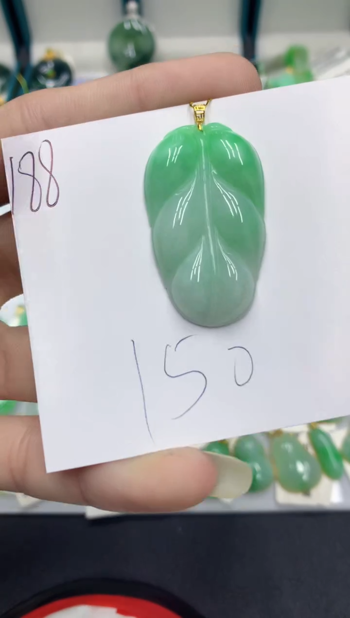 【闪购商品】翡翠颈饰18K金镶嵌翡翠